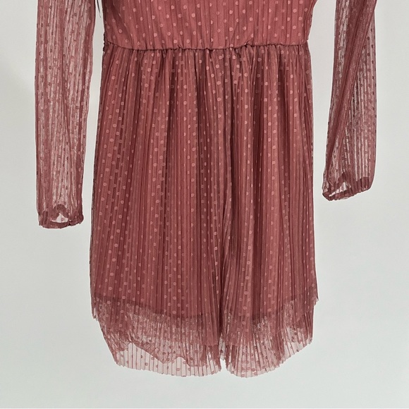 KENEDIK NWT WOMEN’S PLEATED DOT MESH LONG SLEEVE DRESS PINK MAUVE MEDIUM - Picture 8 of 11